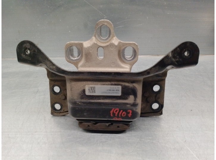 Recambio de soporte cambio para audi a3 (8v) 2.0 16v tdi referencia OEM IAM 5Q0199555T  