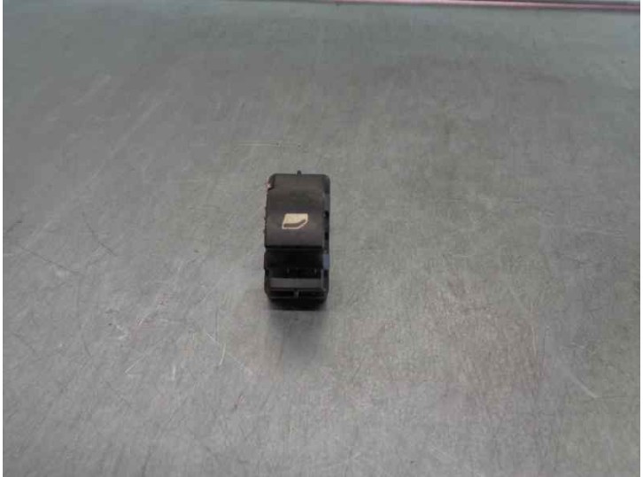 Recambio de mando elevalunas delantero derecho para citroën c6 2.7 v6 hdi fap cat (uhz / dt17ted4) referencia OEM IAM 96519386ZD