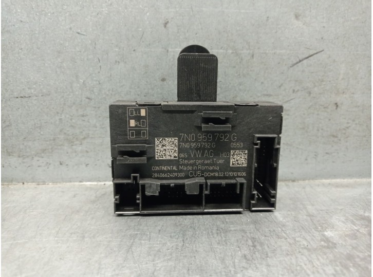 Replacement comfort module for volkswagen sharan (7n1, 7n2) 2.0 tdi OEM IAM reference 7N0959792G 2840662409300