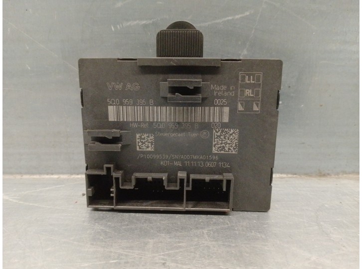 Recambio de modulo confort para audi a3 (8v) 2.0 16v tdi referencia OEM IAM 5Q0959395B TRASERO IZQUIERDO 