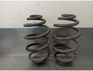 Replacement suspension spring for Volkswagen Passat Saloon (3B2) 1.9 TDI OEM IAM reference 3B0511115N 