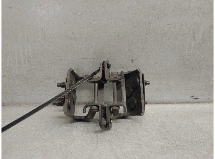 Recambio de bisagra porton para volvo c30 1.6 diesel cat referencia OEM IAM 30657228 