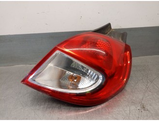 Recambio de piloto trasero derecho para renault clio iii (br0/1, cr0/1) 1.2 16v (br02, br0j, br11, cr02, cr0j, cr11) referencia 