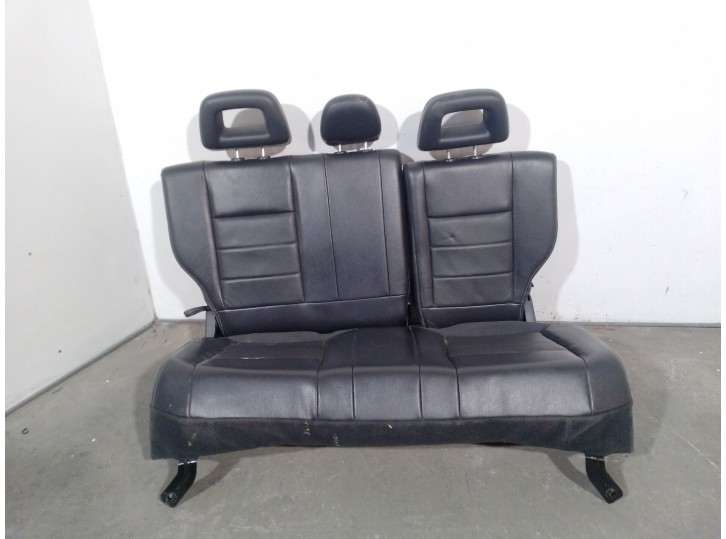 Recambio de asientos traseros para jeep compass (mk49) 2.2 crd 4x4 referencia OEM IAM 68092956AA 68092956AA 