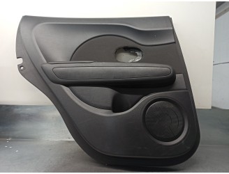 Recambio de guarnecido puerta trasera izquierda para kia soul ( ) 1.6 crdi cat referencia OEM IAM 83301B2000DTI 5 PUERTAS