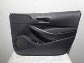 Recambio de guarnecido puerta delantera derecha para toyota corolla (e21) referencia OEM IAM 6761002U50C0 NEGRO 4 PUERTAS