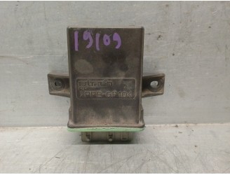 Recambio de rele ventiladores motor para peugeot 206 berlina 1.9 diesel referencia OEM IAM 9631577780 BITRON