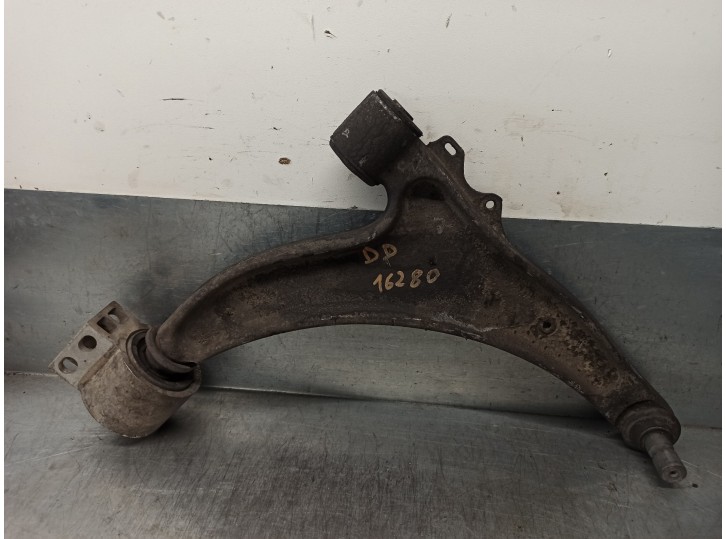 Recambio de brazo suspension inferior delantero derecho para opel insignia sports tourer cosmo referencia OEM IAM 352872 