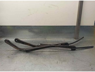 Recambio de brazo limpia delantero derecho para bmw serie 3 berlina (e90) 2.0 16v referencia OEM IAM 61617253386 