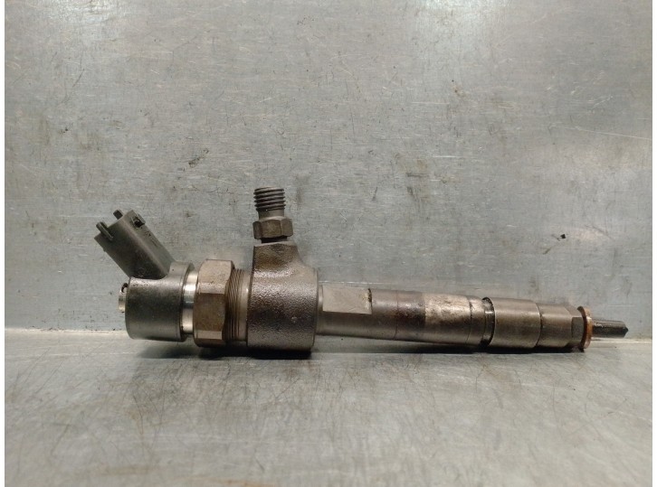 Recambio de inyector para lancia lybra berlina 1.9 turbodiesel cat referencia OEM IAM 0445110068 0445110068 BOSCH
