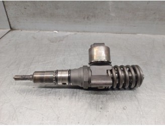 Recambio de inyector para mitsubishi grandis (na0w) 2.0 di-d cat referencia OEM IAM 03G130073G  0414720404 BOSCH