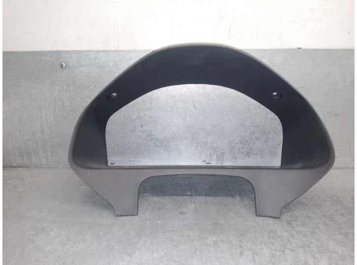 Recambio de moldura para volvo c30 1.6 diesel cat referencia OEM IAM 30722585 