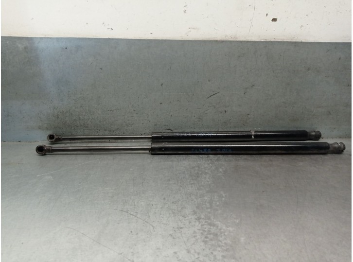 Replacement boot / tailgate dampers for Volkswagen Sharan (7N1, 7N2) 2.0 TDI OEM IAM reference 7N0827550 7N0827550 