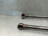 Replacement boot / tailgate shock absorbers for Volkswagen Sharan (7N1, 7N2) 2.0 TDI OEM IAM reference 7N0827550 7N0827550 