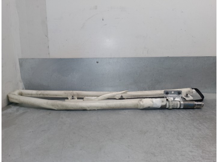 Replacement front left curtain airbag for Volvo C30 1.6 diesel cat OEM IAM reference 30780732 