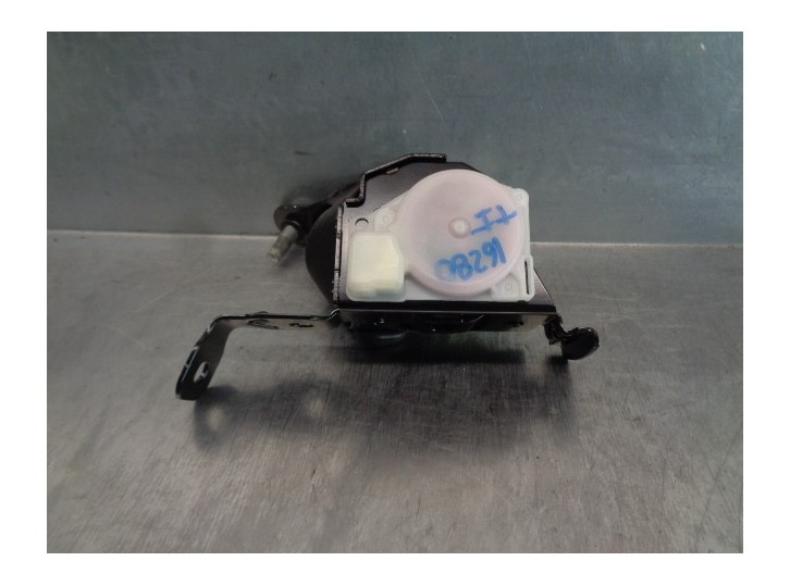 Recambio de cinturon seguridad trasero izquierdo para opel insignia sports tourer cosmo referencia OEM IAM 13288436  5 PUERTAS