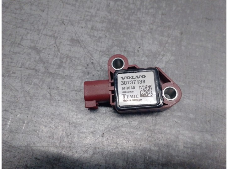 Recambio de sensor impacto para volvo c30 1.6 diesel cat referencia OEM IAM 30737138 8840A6 