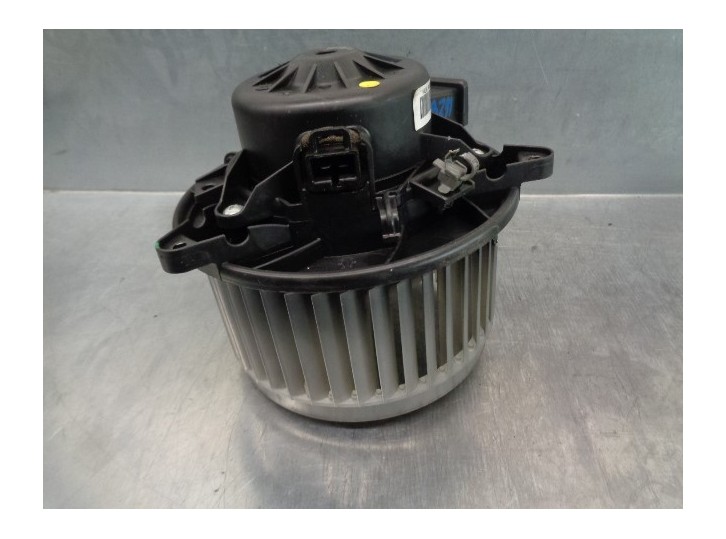 Recambio de motor calefaccion para opel insignia sports tourer cosmo referencia OEM IAM 13263279  