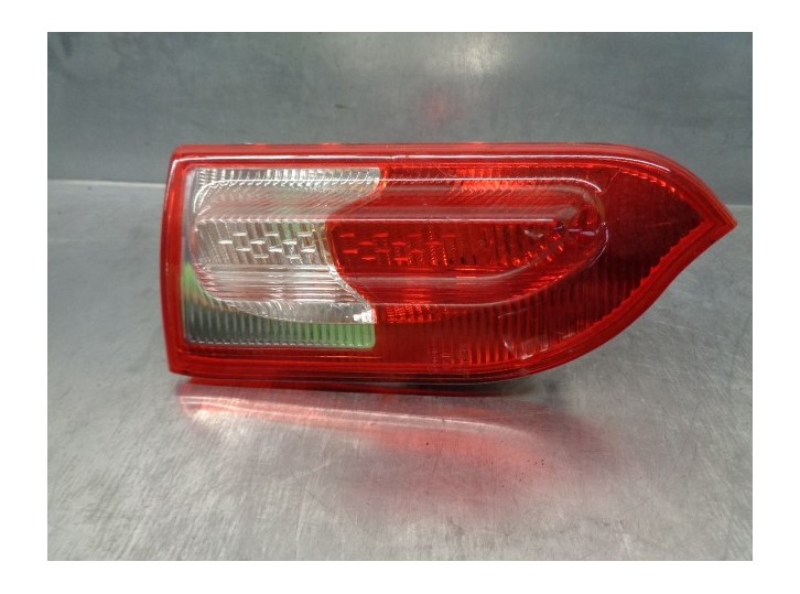 Recambio de piloto trasero derecho para opel insignia sports tourer cosmo referencia OEM IAM 13226855 
