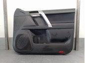 Recambio de guarnecido puerta delantera derecha para toyota land cruiser (j15) 3.0 turbodiesel cat referencia OEM IAM 6761060S20