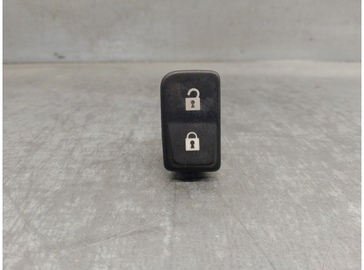 Recambio de mando para volvo c30 1.6 diesel cat referencia OEM IAM 30773333 