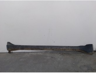 Recambio de faldon lateral para toyota land cruiser (j15) 3.0 turbodiesel cat referencia OEM IAM 7580560060 DERECHO 