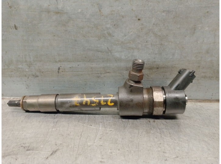 Recambio de inyector para opel zafira / zafira family b (a05) 1.9 cdti (m75) referencia OEM IAM 0445110276 0445110276 BOSCH