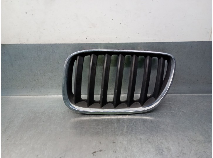 Recambio de rejilla delantera para bmw x5 (e53) 3.0 d referencia OEM IAM 51137124815 51137124815 