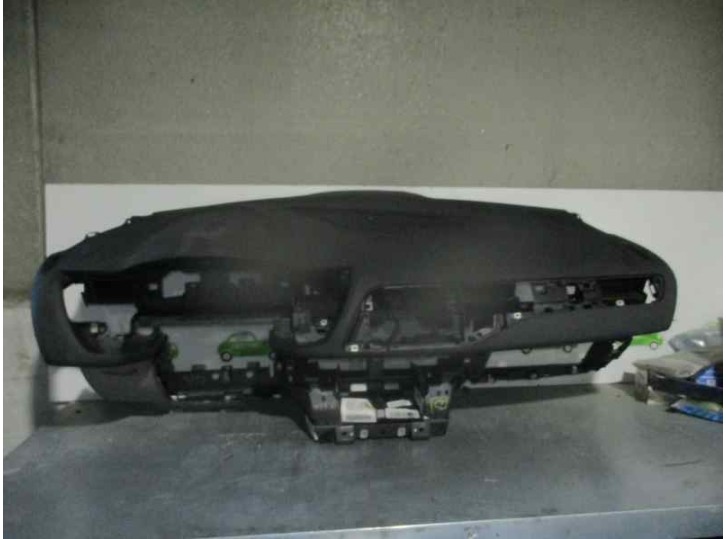 Recambio de salpicadero para citroën c5 berlina exclusive referencia OEM IAM NEGRO 