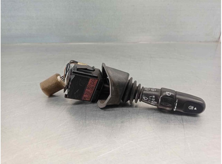 Recambio de mando limpia para chevrolet nubira wagon 1.8 cat referencia OEM IAM 96552851 52133C1000 