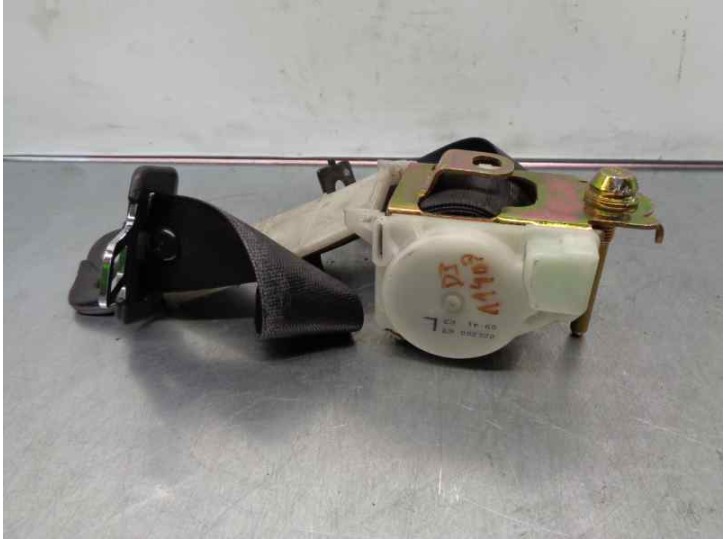Recambio de cinturon seguridad delantero izquierdo para opel vectra b berlina 2.0 dti referencia OEM IAM 90585863 4 PUERTAS