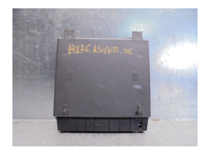 Recambio de centralita asientos para bmw serie 5 berlina (e60) 3.0 turbodiesel cat referencia OEM IAM 613569272709 00004008C4 TE