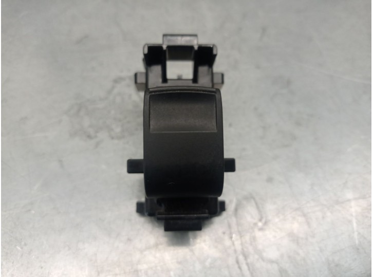 Recambio de mando elevalunas delantero derecho para peugeot 108 1.0 vti 72 referencia OEM IAM 8292V0D B000954680 