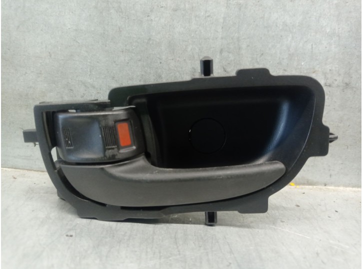 Recambio de maneta interior delantera izquierda para peugeot 108 1.0 vti 72 referencia OEM IAM 692060D271 1612431880 