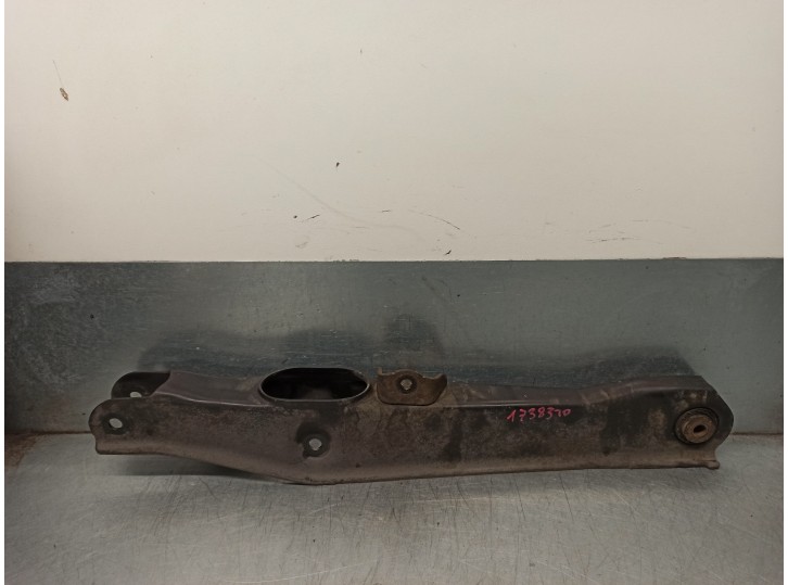 Recambio de brazo suspension inferior trasero derecho para dodge avenger se referencia OEM IAM 5085418AC  