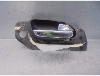Replacement front right interior door handle for Peugeot 607 (S2) 2.7 HDi FAP cat (UHZ / DT17TED4) OEM IAM reference 96291605