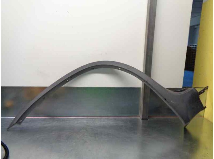 Recambio de aletin delantero izquierdo para bmw x5 (e53) 3.0 24v turbodiesel cat referencia OEM IAM 8408703  