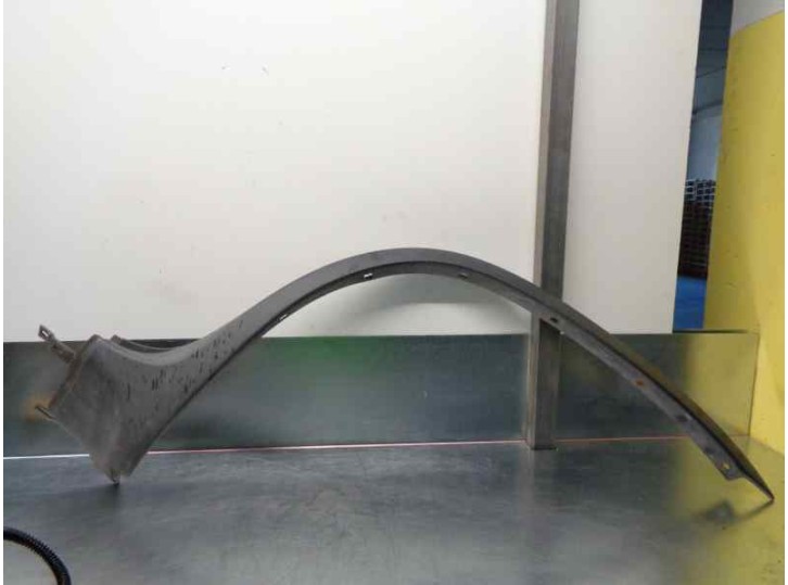 Recambio de aletin delantero derecho para bmw x5 (e53) 3.0 24v turbodiesel cat referencia OEM IAM 8408704  