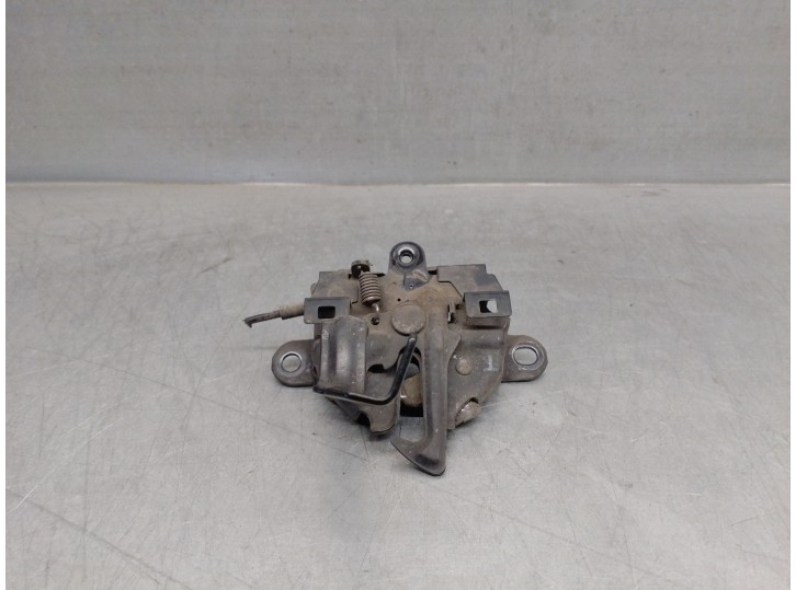 Recambio de cerradura capot para toyota land cruiser (j15) 3.0 turbodiesel cat referencia OEM IAM 5351060370  