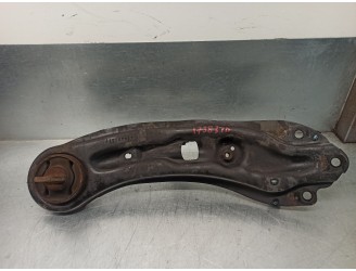 Recambio de brazo suspension superior trasero derecho para dodge avenger se referencia OEM IAM 5085416AD  