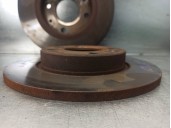 Recambio de disco freno delantero para peugeot 106 (s2) 1.1 referencia OEM IAM 424995  