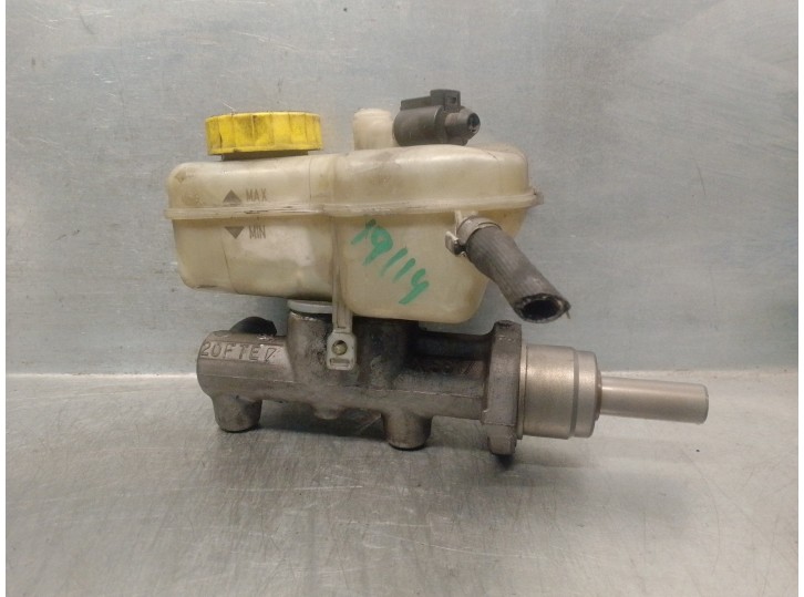 Replacement brake master cylinder for SEAT Ibiza (6L1) 1.9 TDi OEM IAM reference X5617 20FTE FTE