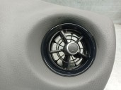 Recambio de aireador para toyota yaris (_p13_) 1.5 (nsp131_) referencia OEM IAM 554040D070  