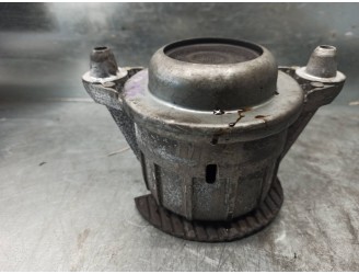 Recambio de soporte motor derecho para mercedes-benz clase c (w204) berlina 1.6 cat referencia OEM IAM A2045400117  