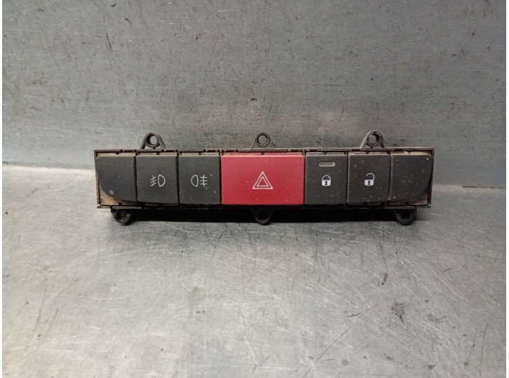 Replacement hazard warning switch for Fiat Ducato van (250_) 160 Multijet 3.0 D OEM IAM reference 7354213600 735421360 