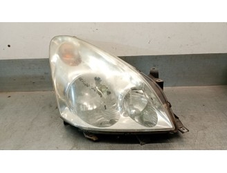 Recambio de faro derecho para toyota corolla verso (r1) 2.2 turbodiesel cat referencia OEM IAM 811300F010 811300F010 