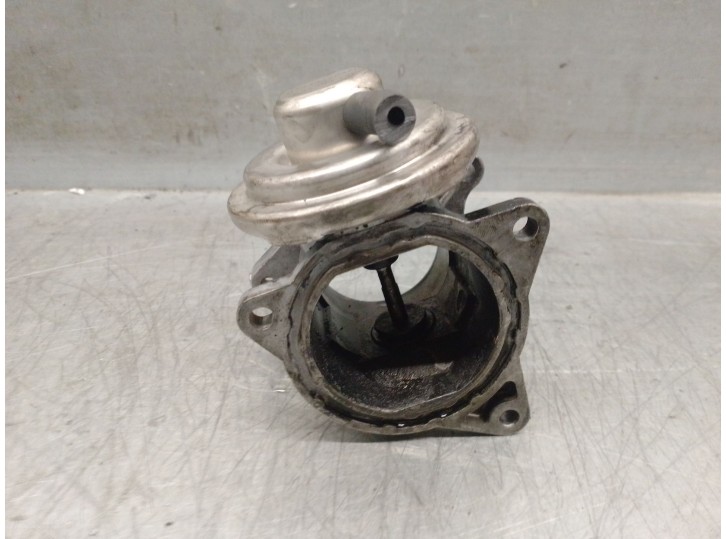 Recambio de valvula egr para mitsubishi grandis (na0w) 2.0 di-d cat referencia OEM IAM 038129637D MN980163 