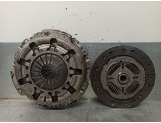 Replacement clutch kit for Ford Fusion (CBK) 1.4 16V cat OEM IAM reference 1744565 119014710 LUK