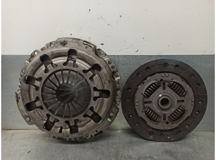 Recambio de kit embrague para ford fusion (cbk) 1.4 16v cat referencia OEM IAM 1744565 119014710 LUK