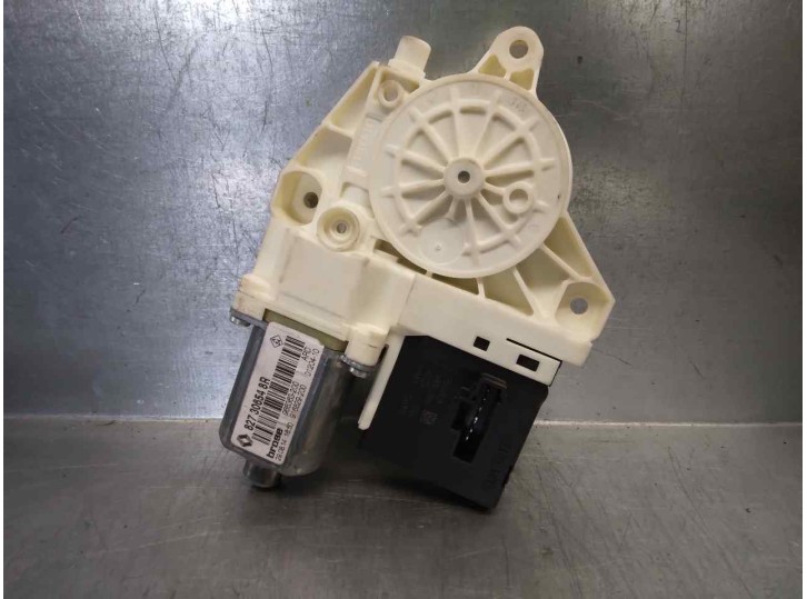 Recambio de motor elevalunas trasero derecho para renault fluence dynamique referencia OEM IAM 827306548R 6 PINES 4 PUERTAS